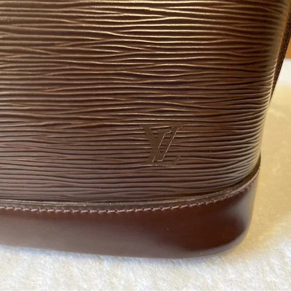 Louis Vuitton Dark Brown Epi Leather Alma - Picture 2 of 11